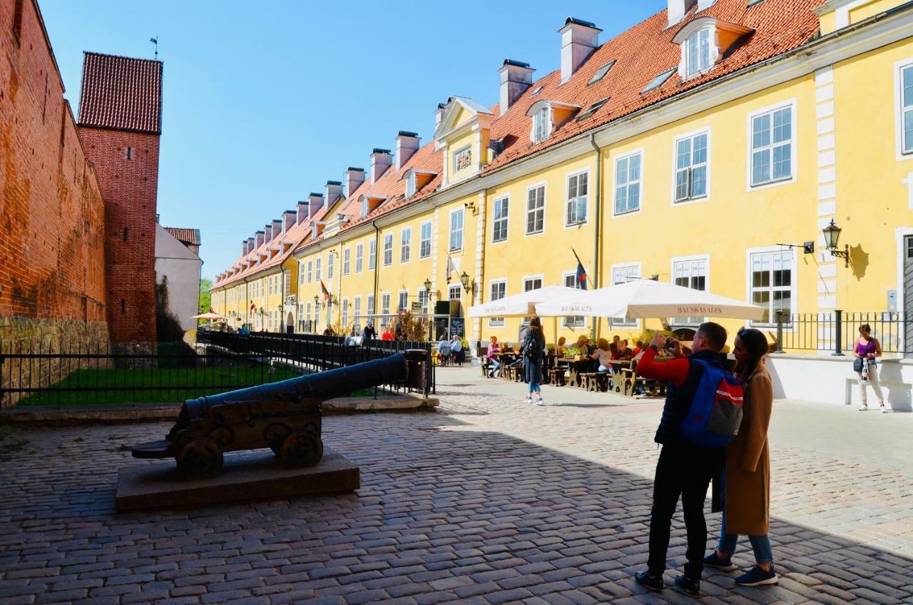 Jacob'S Barracks Apartment In Old Town Riga Esterno foto